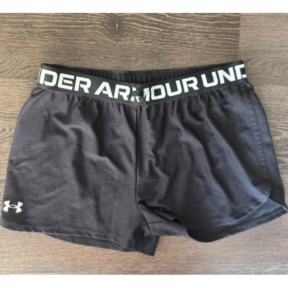 Under Armour HeatGear Athletic Shorts – Youth XL